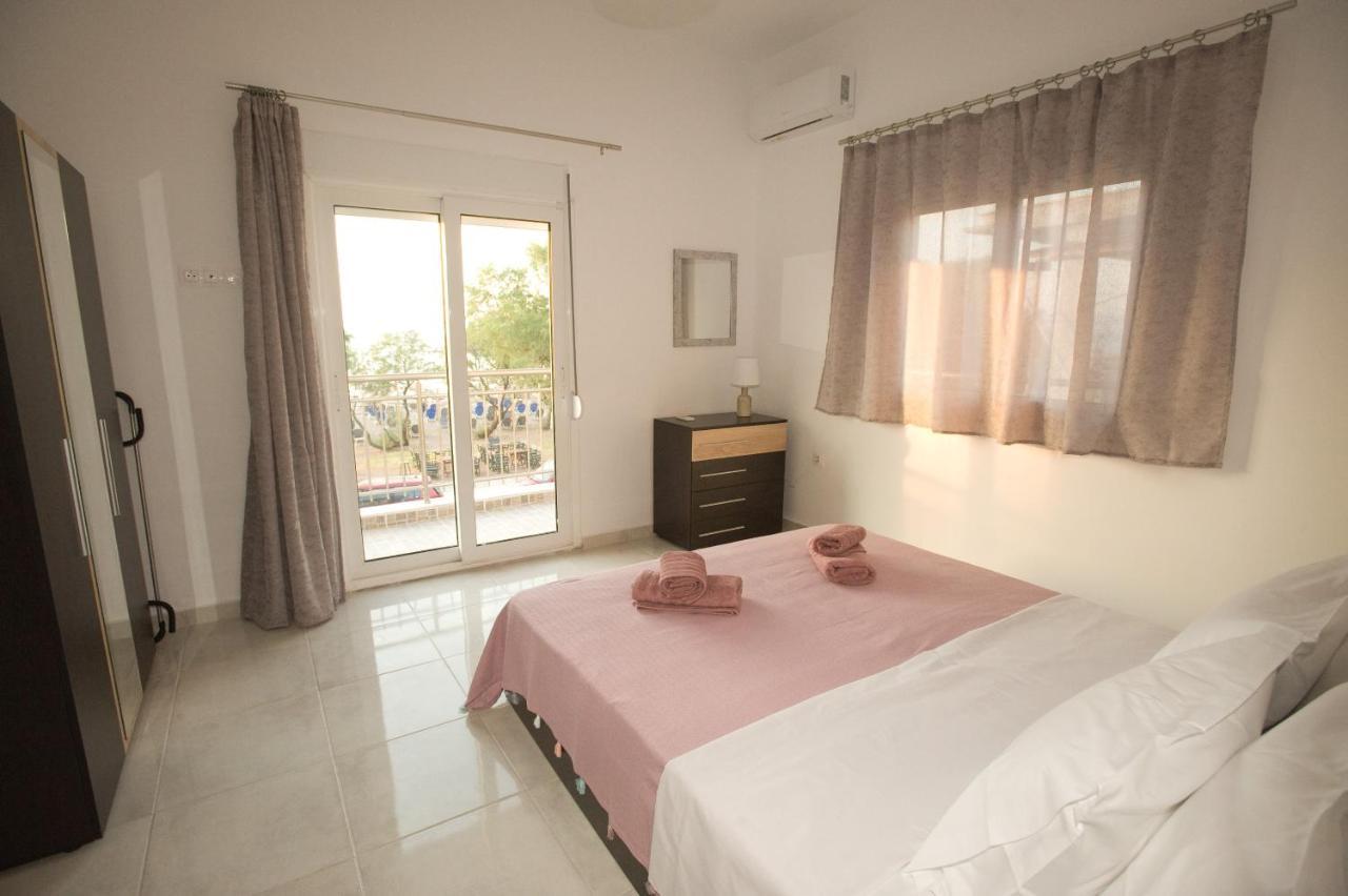 Sea Gem Apartment 1 Neoi Epivatai Bagian luar foto