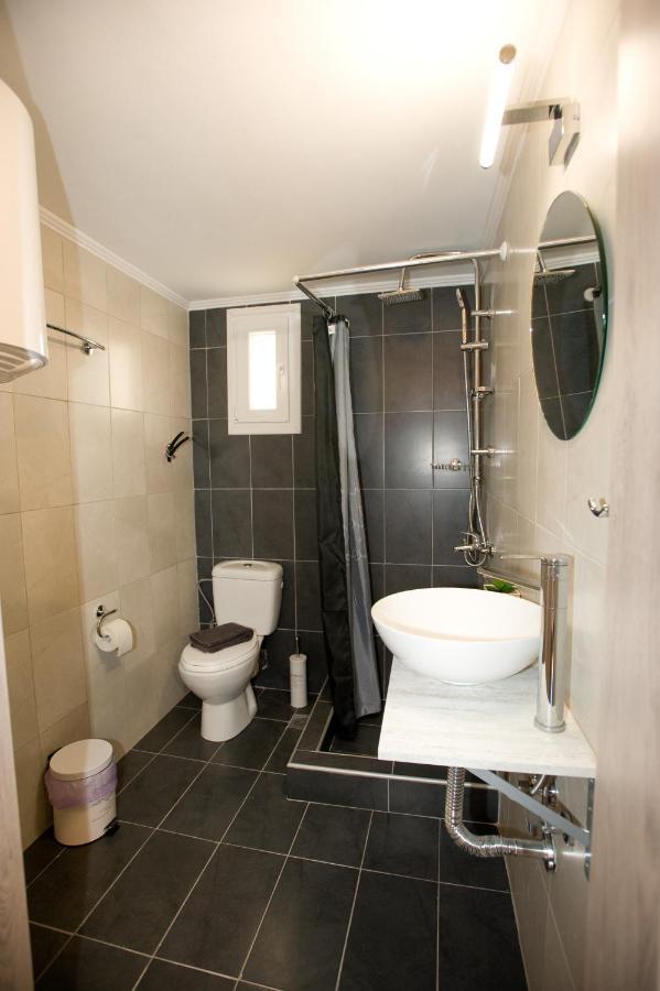 Sea Gem Apartment 1 Neoi Epivatai Bagian luar foto